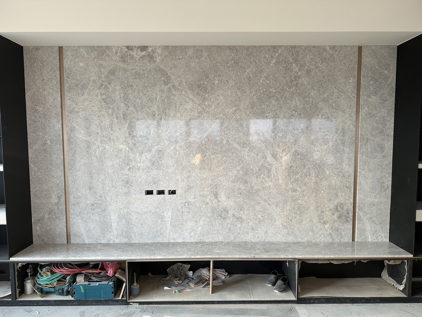 琉璃珍珠-電視牆