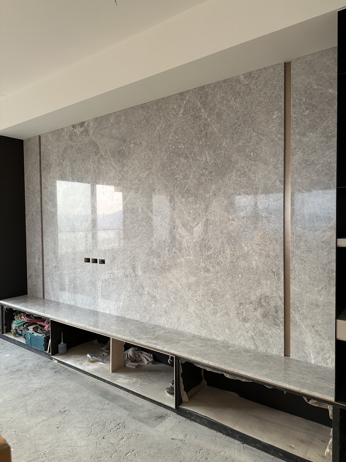 琉璃珍珠-電視牆