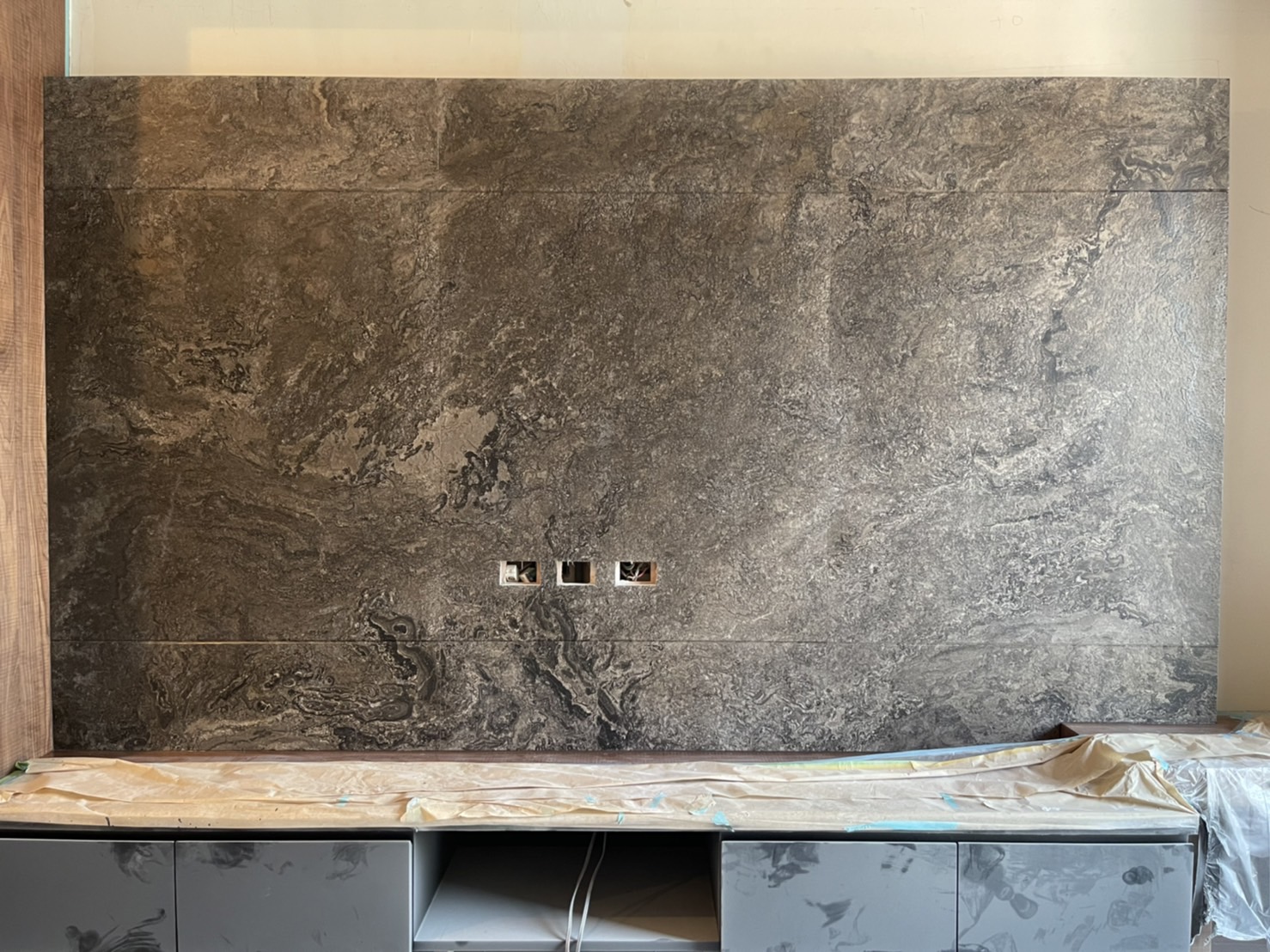 黑洞仿古-電視牆