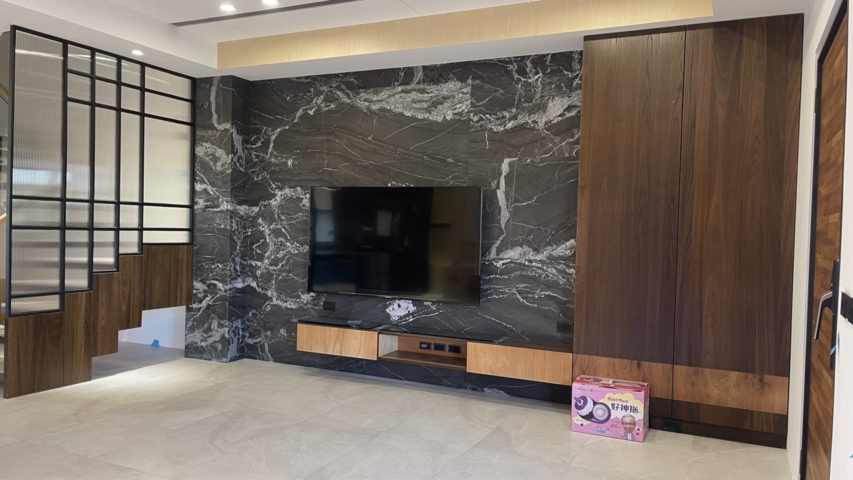 潑墨山水-電視牆