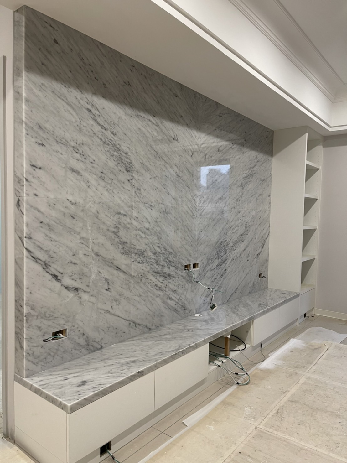 卡拉拉白-牆面+檯面