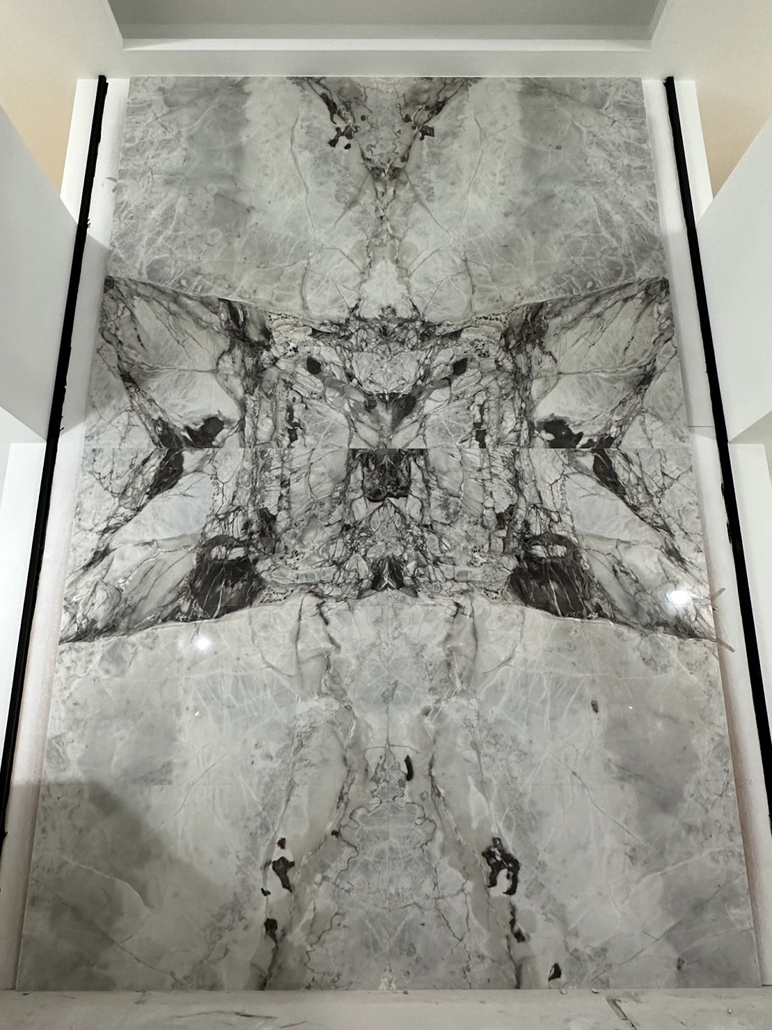 冰島藍灰-端景牆