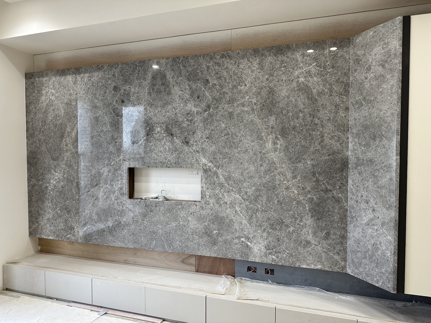 頂級哈姆雷特-牆面