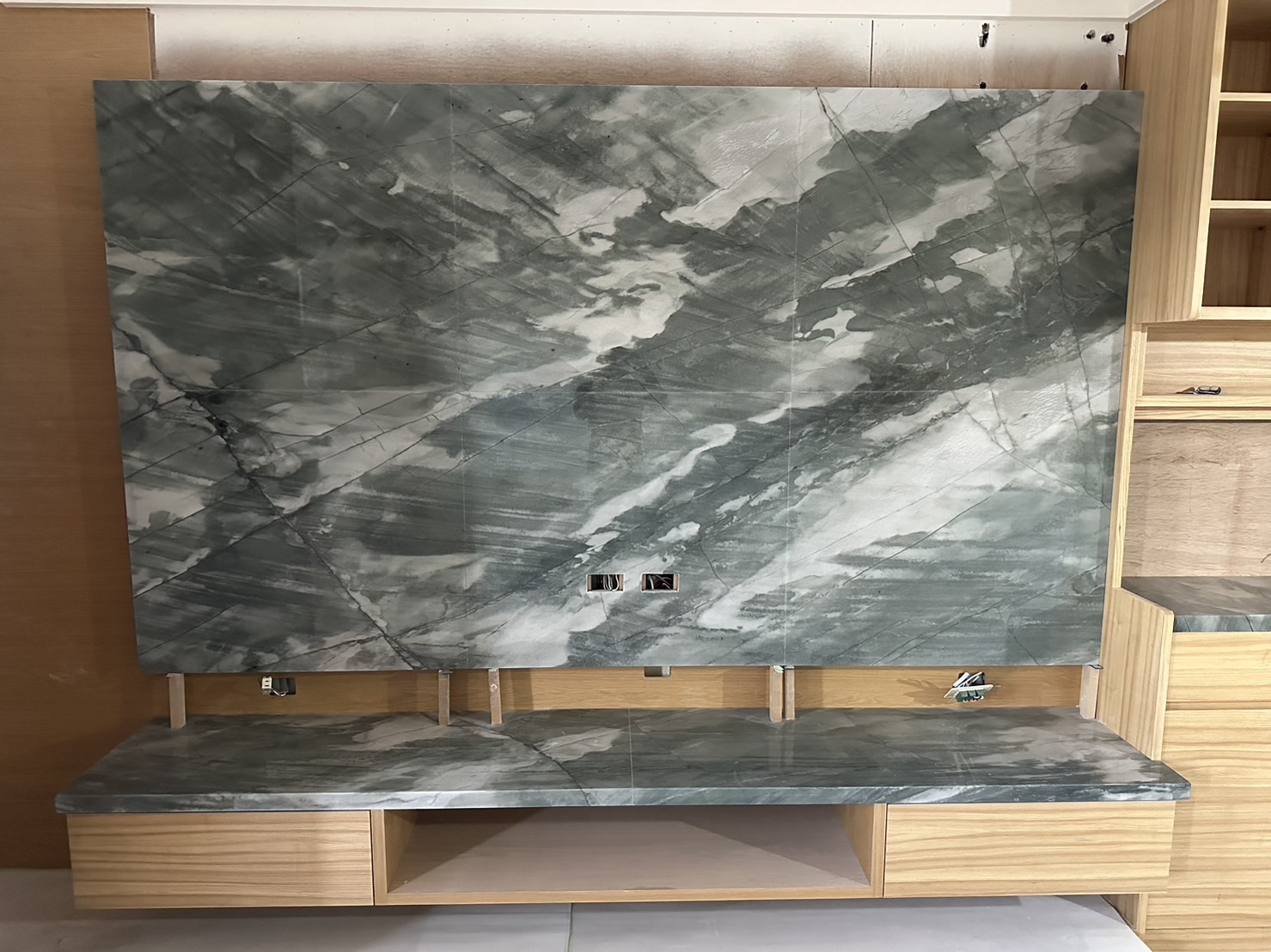 水墨鎏金-電視牆+檯面