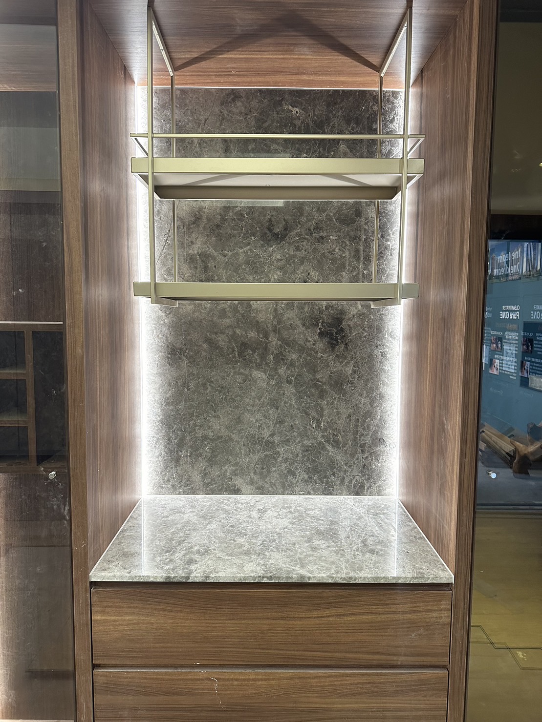 銀河灰-櫃背牆+檯面