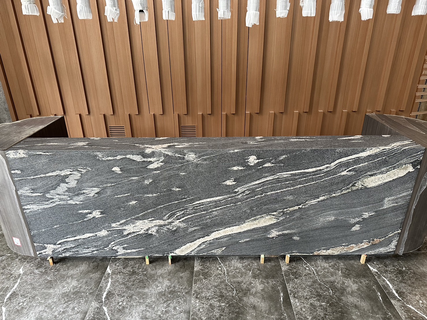 潑墨山水仿古面-檯面