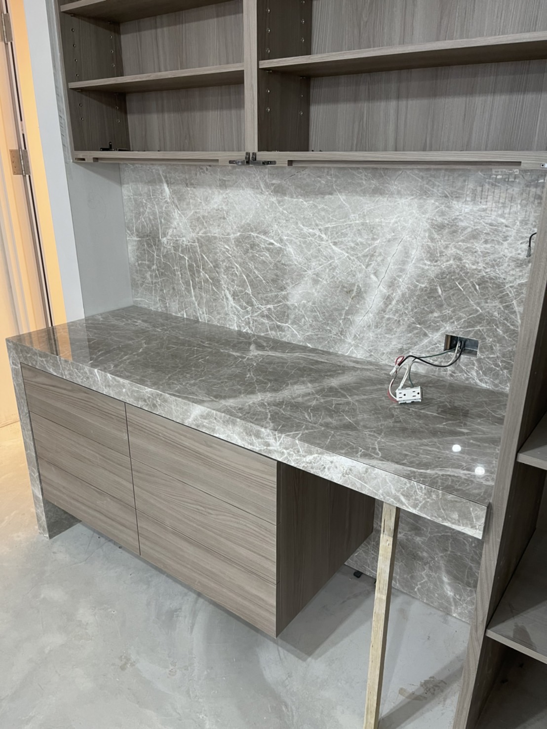 安格拉珍珠-檯面