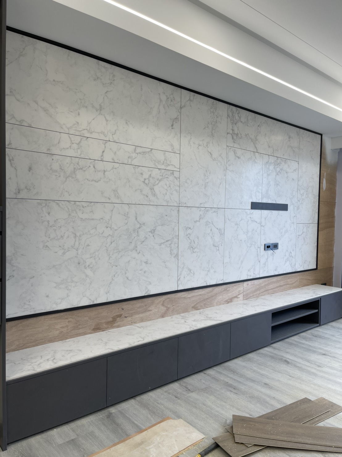 白色系薄磚-牆面