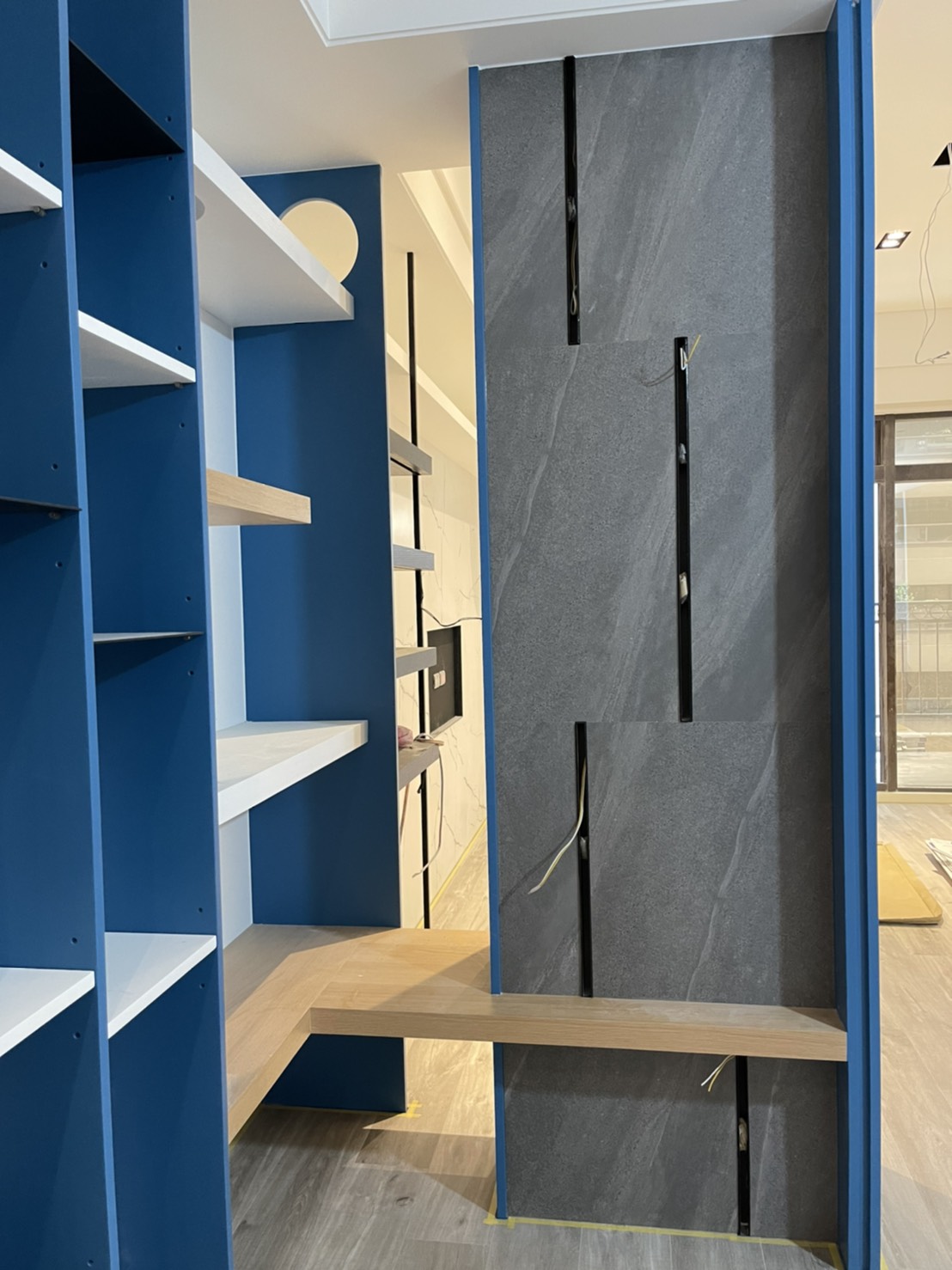 深色系薄磚-牆面