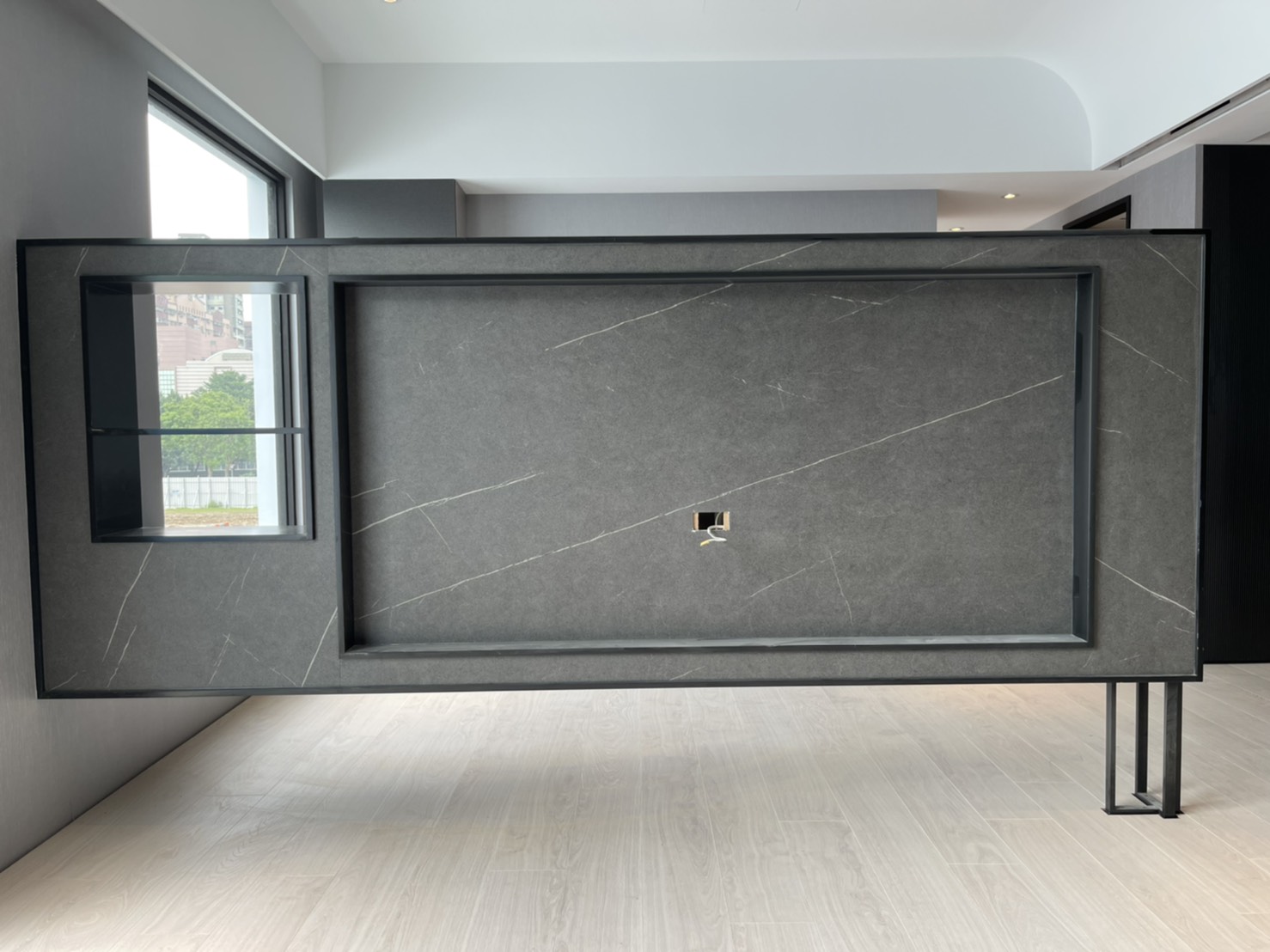 薄磚東方黑-電視牆