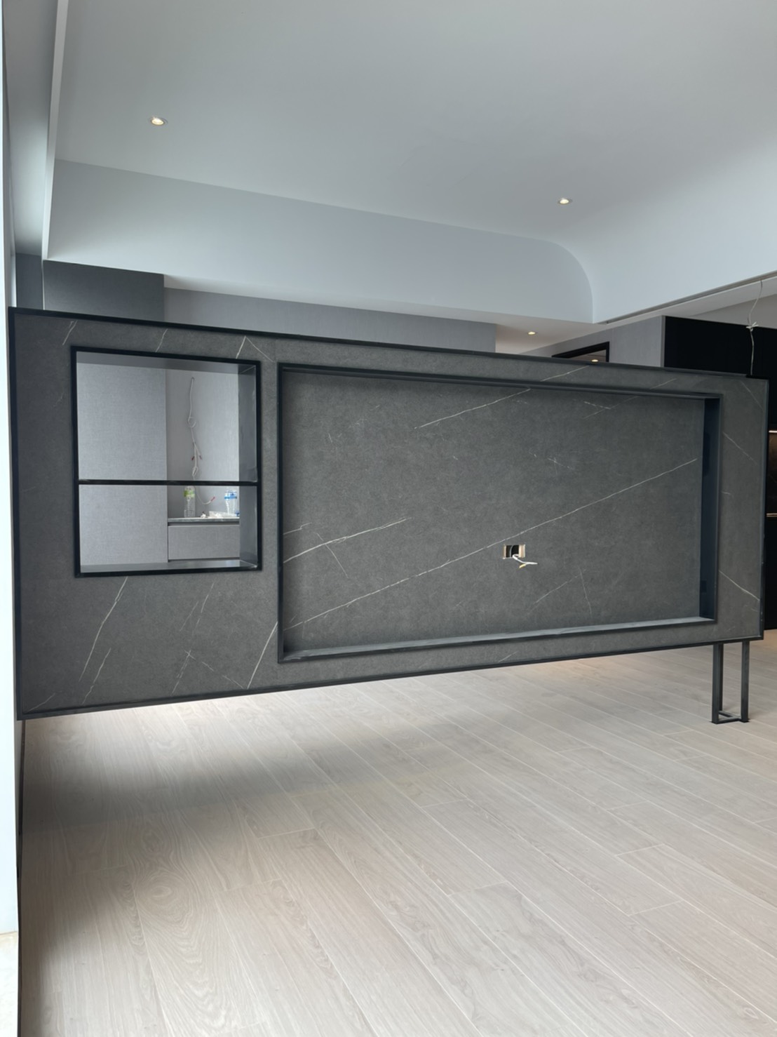 薄磚東方黑-電視牆