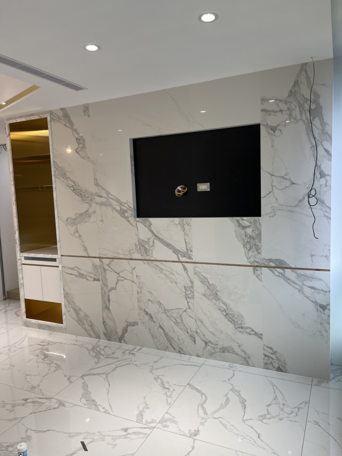 薄磚水墨白亮-牆面