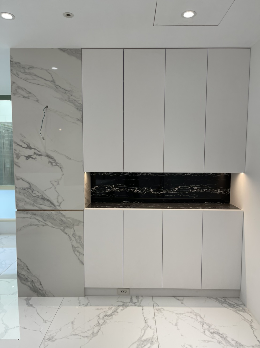 薄磚水墨白亮-牆面