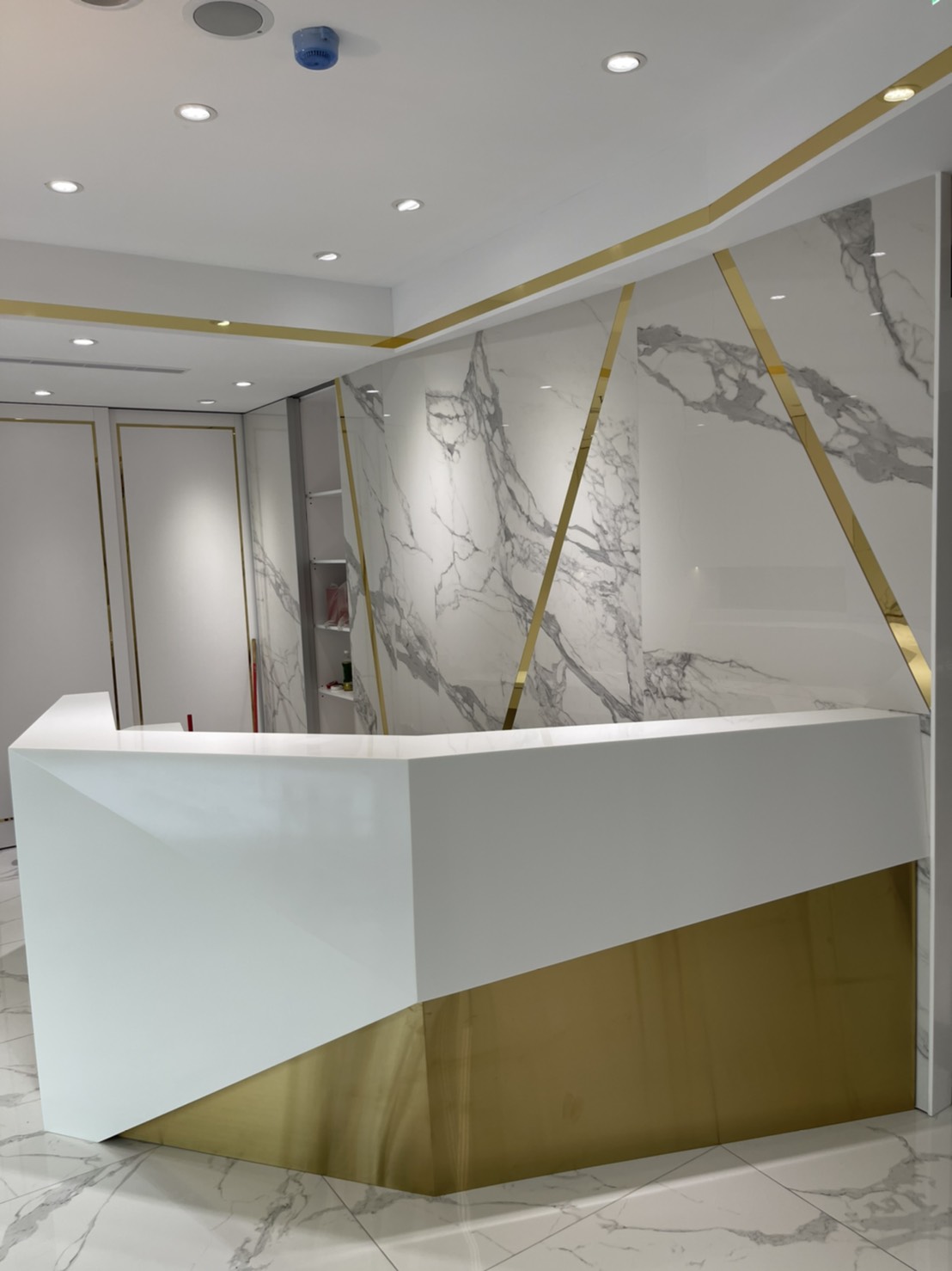 薄磚水墨白亮-牆面