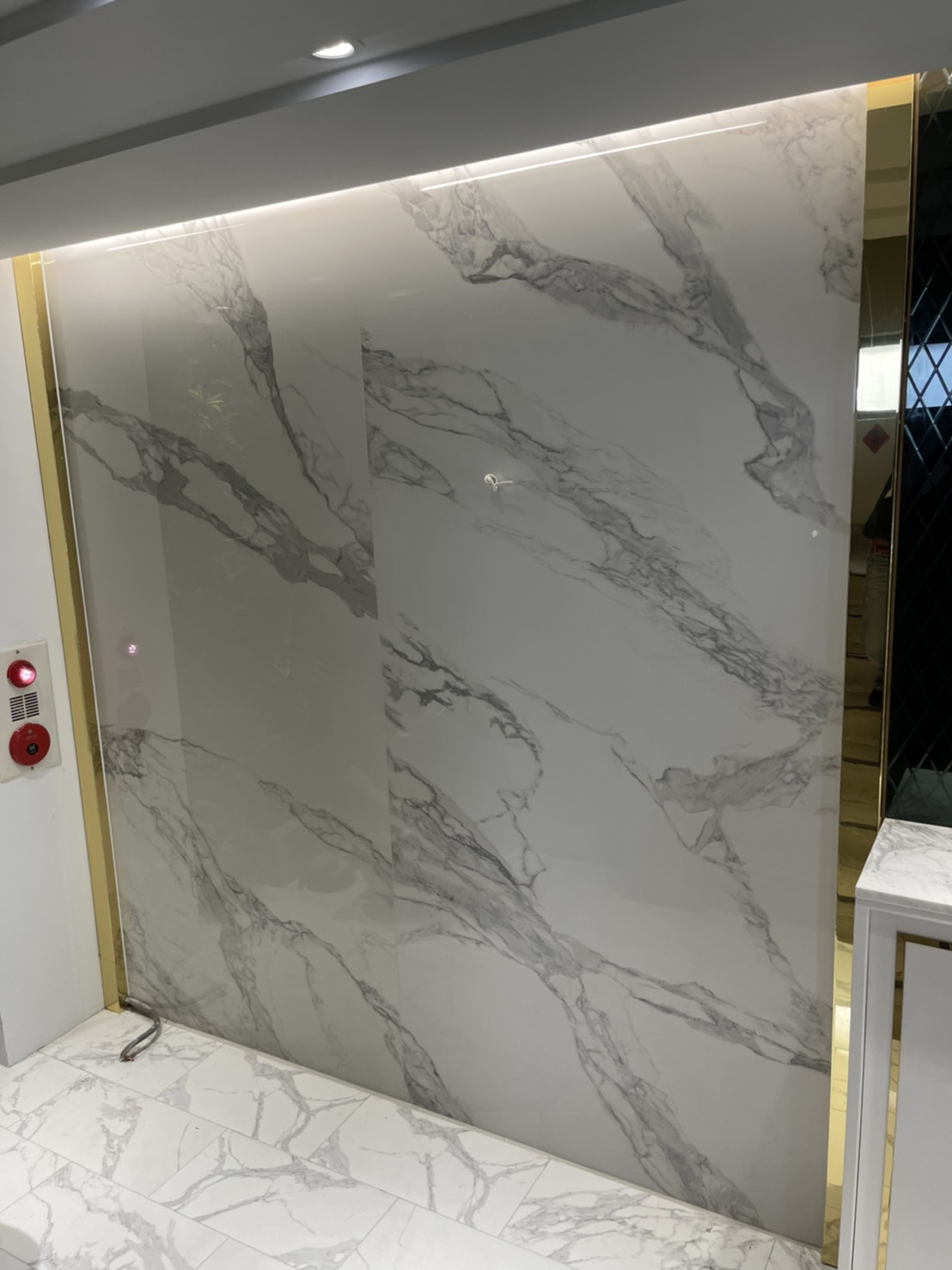 薄磚水墨白亮-牆面