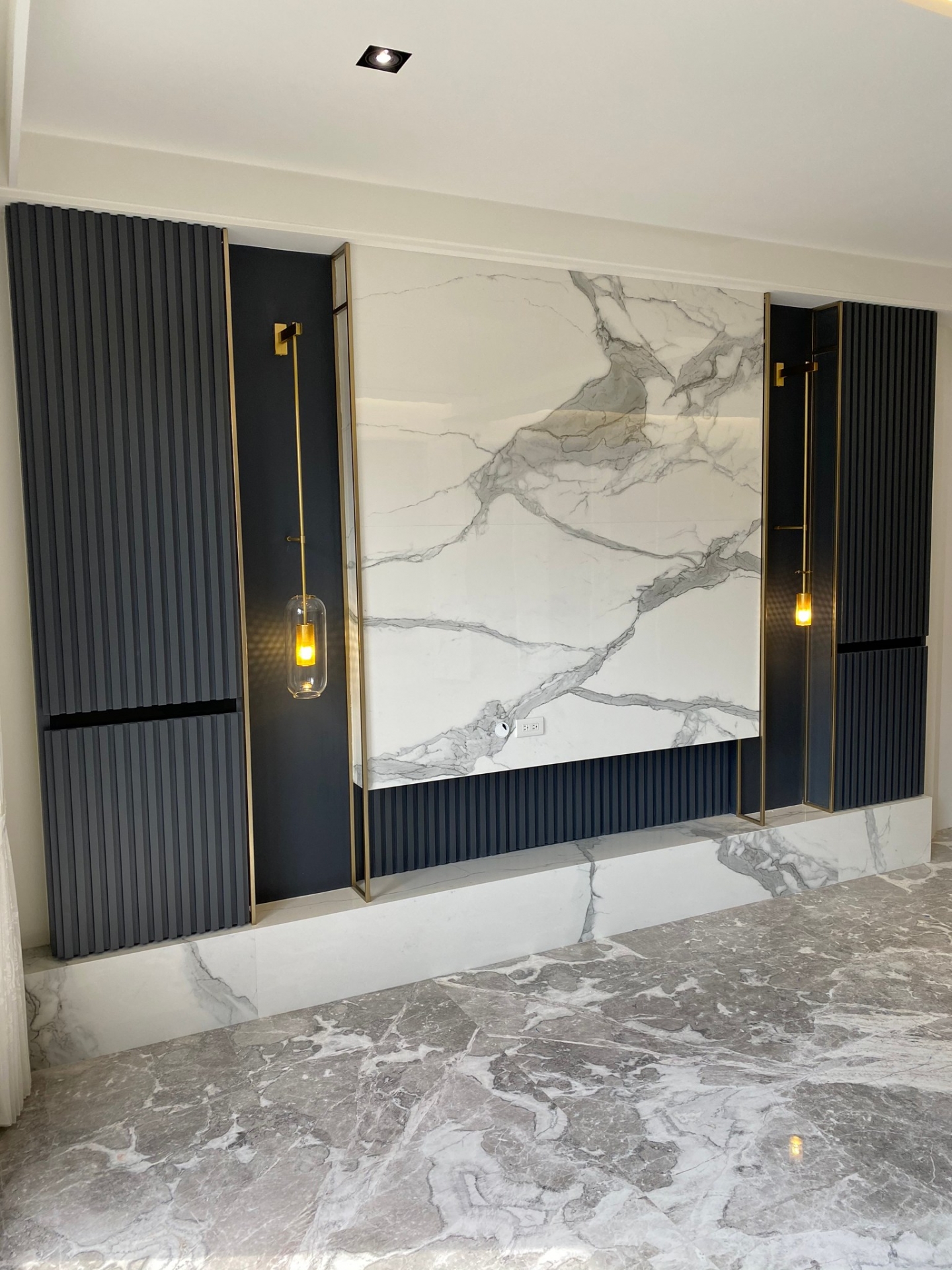 薄磚銀狐-牆面+檯面