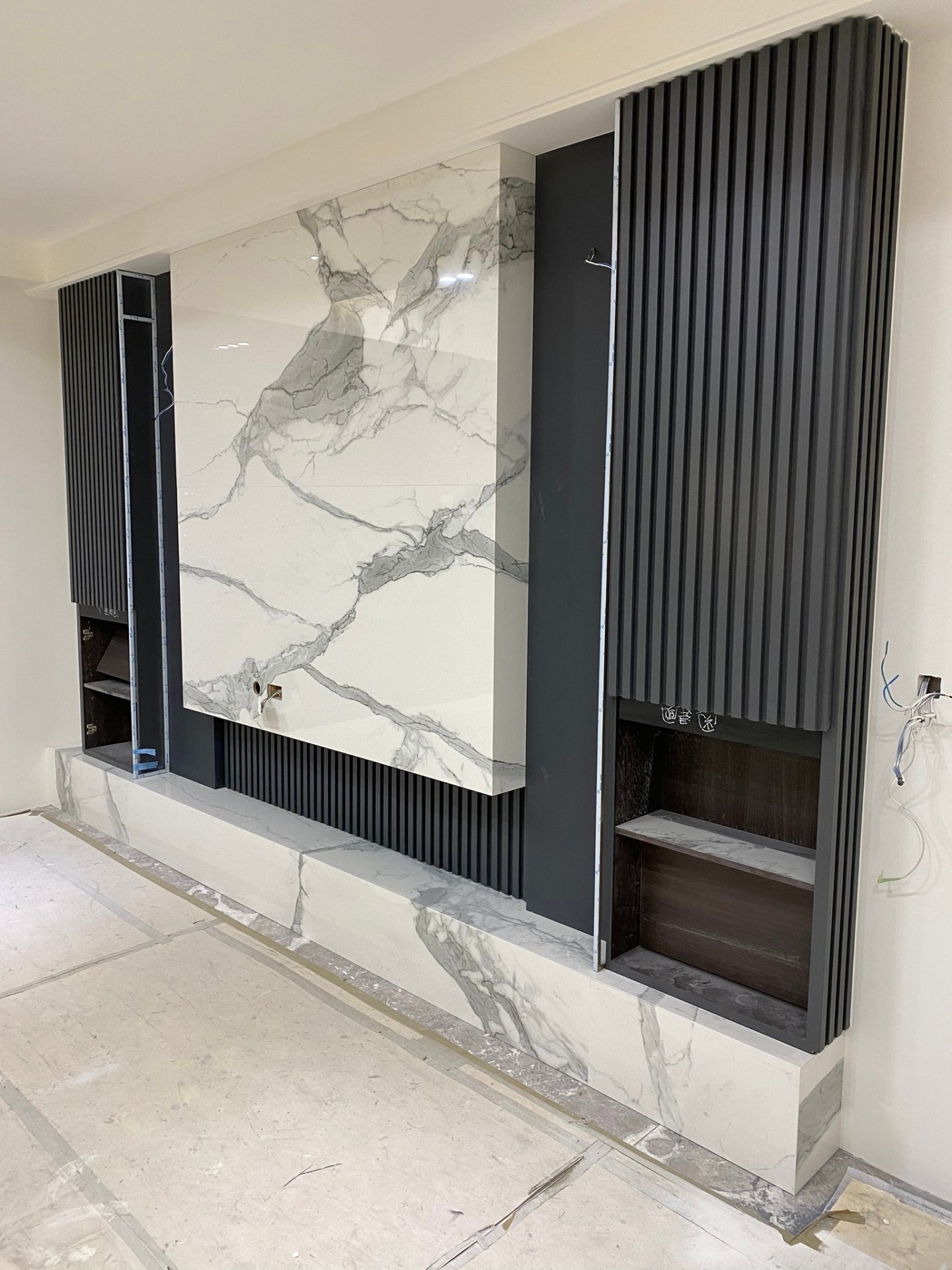 薄磚銀狐-牆面+檯面