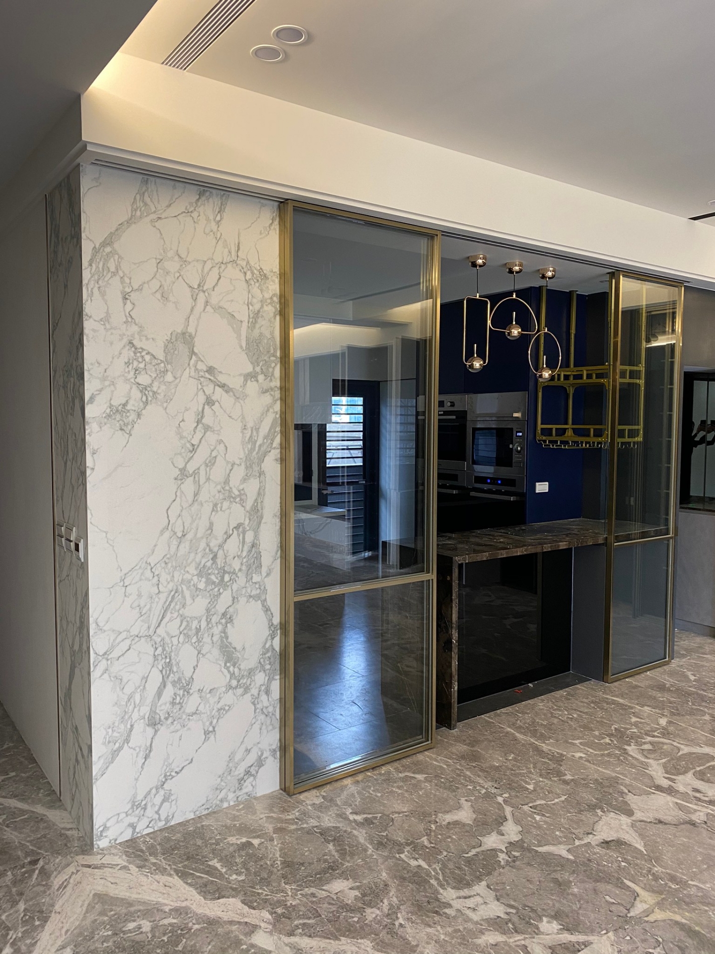 薄磚雪花粗紋-牆面