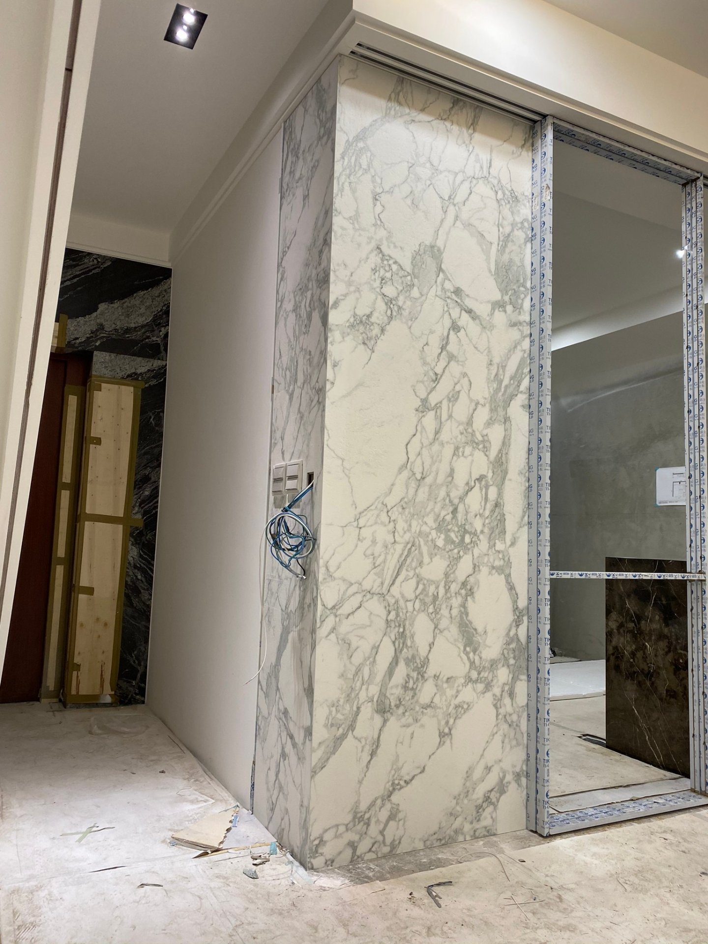 薄磚雪花粗紋-牆面