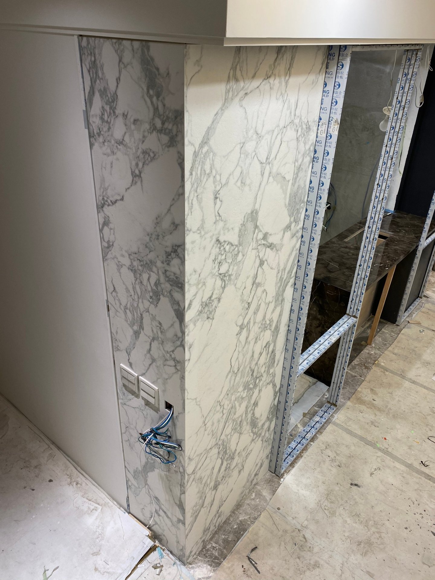 薄磚雪花粗紋-牆面