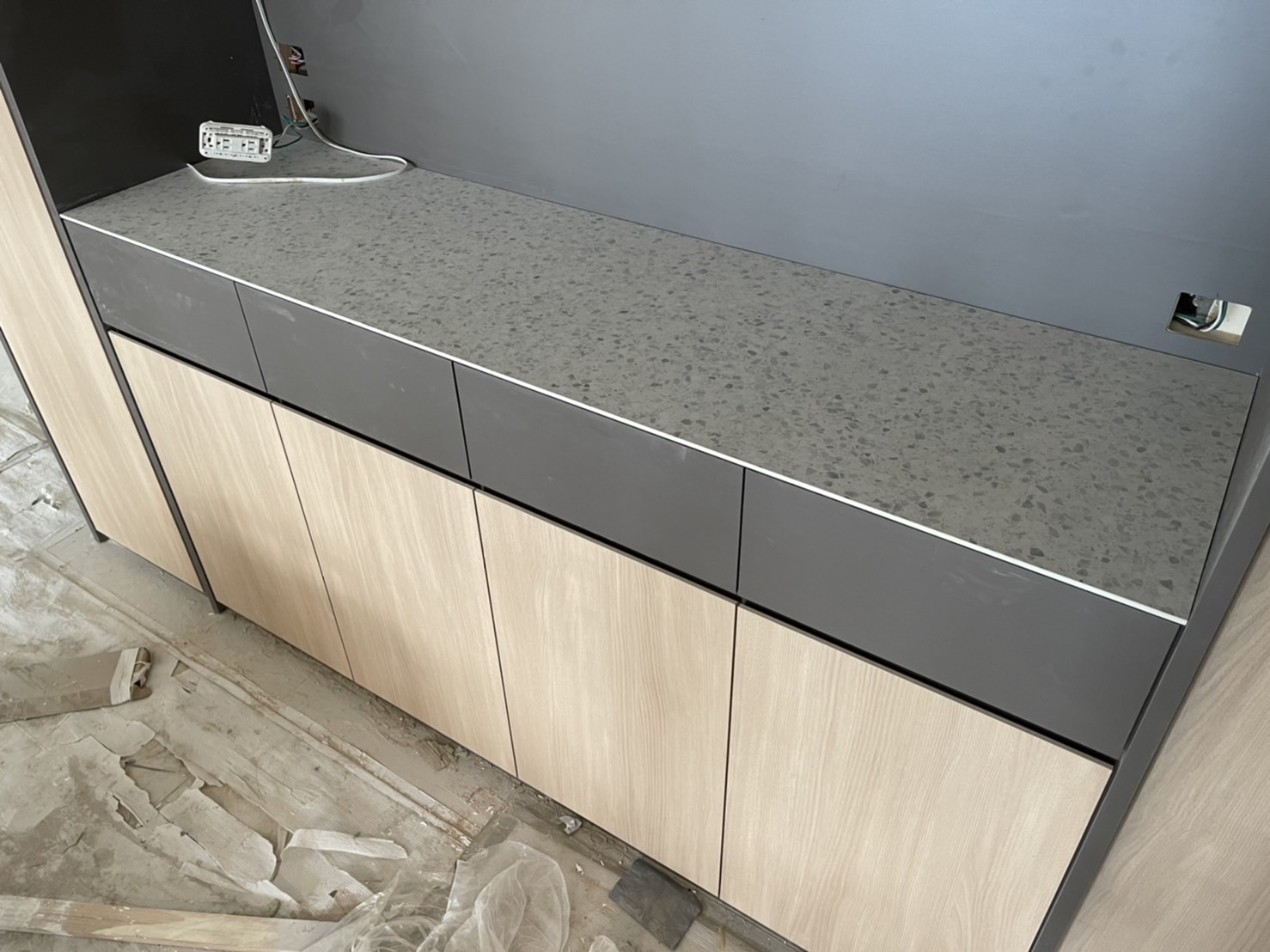 薄磚水磨石-檯面