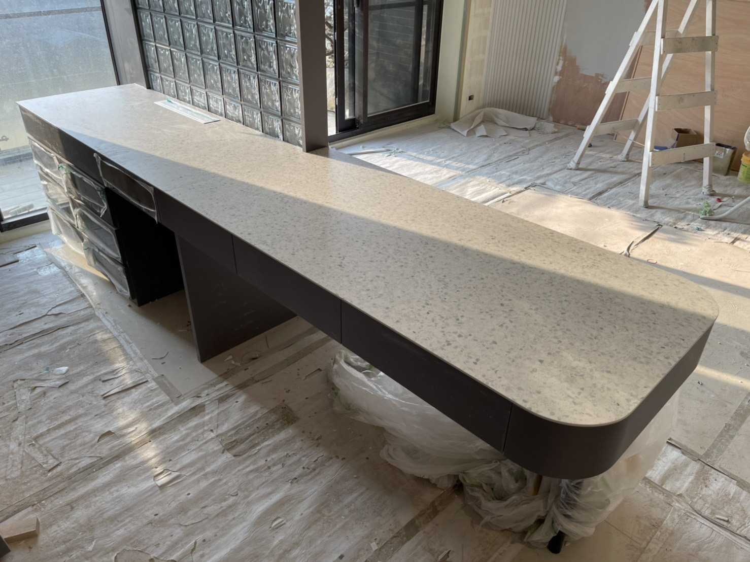 薄磚水磨石-檯面