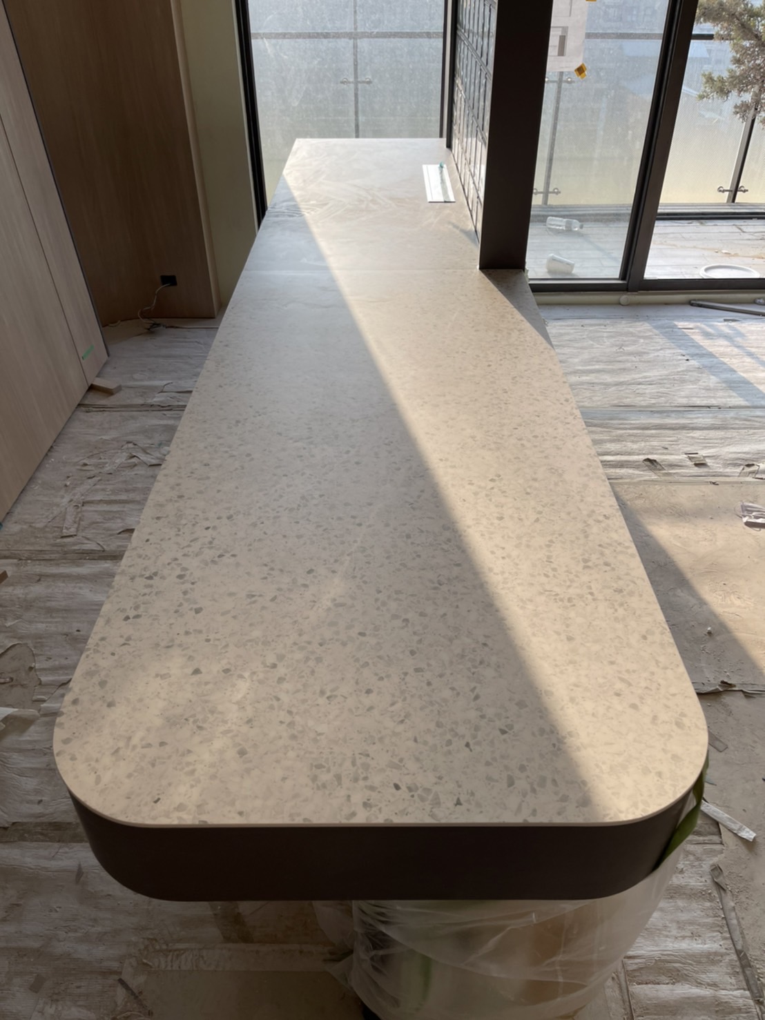 薄磚水磨石-檯面