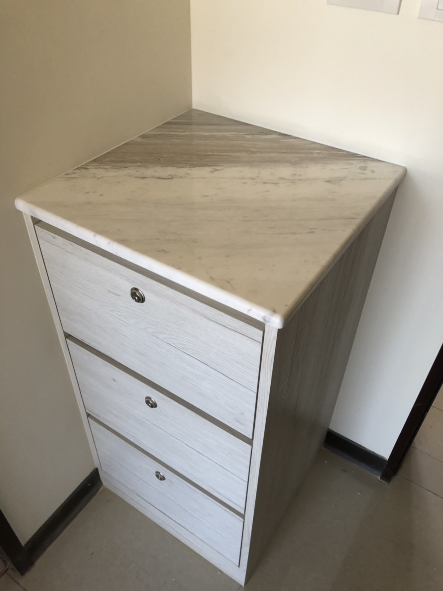 聖羅蘭黑金-吧檯檯面