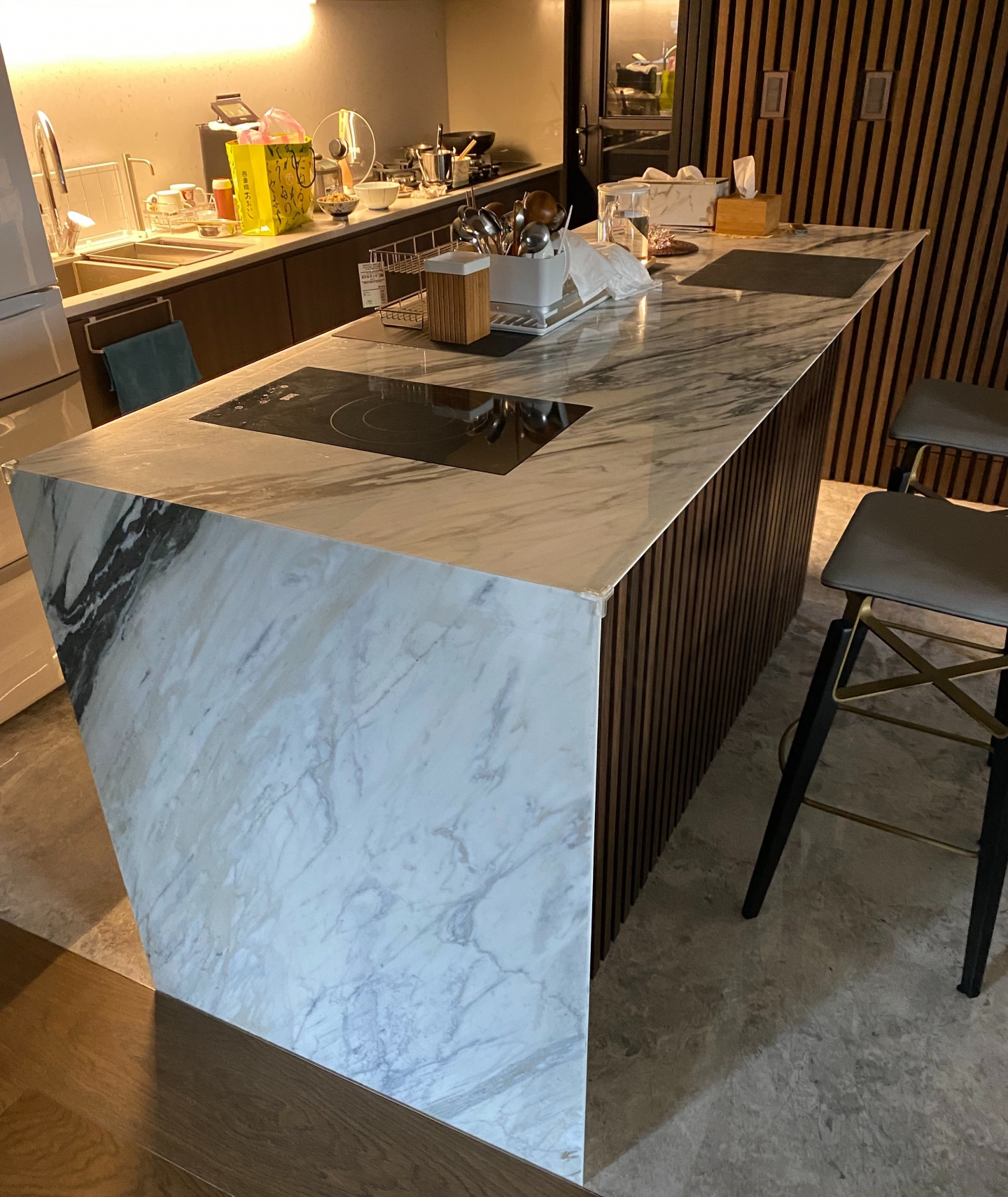 黑網石洗手-檯面