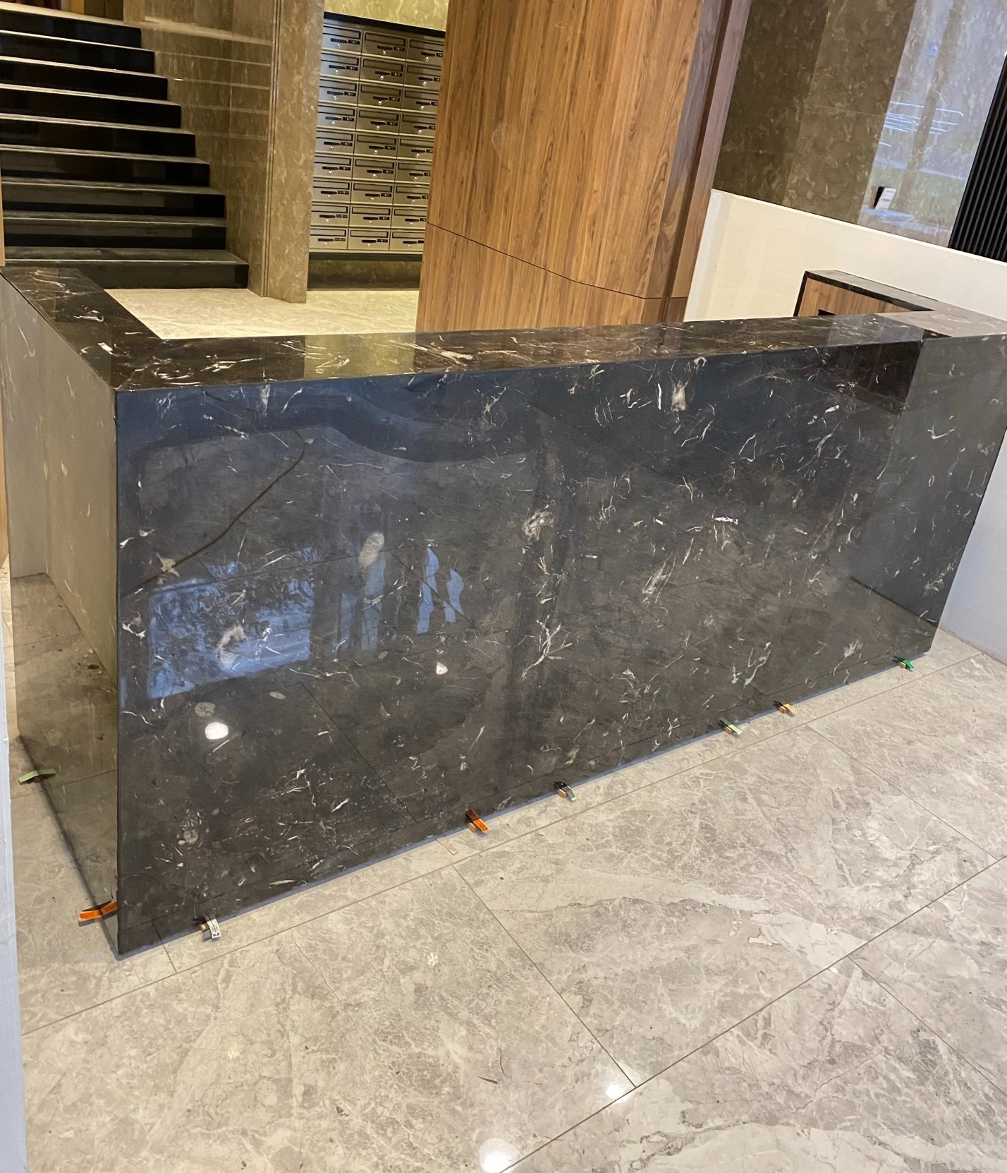 銀狐-上檯面 + 印度黑-下檯面