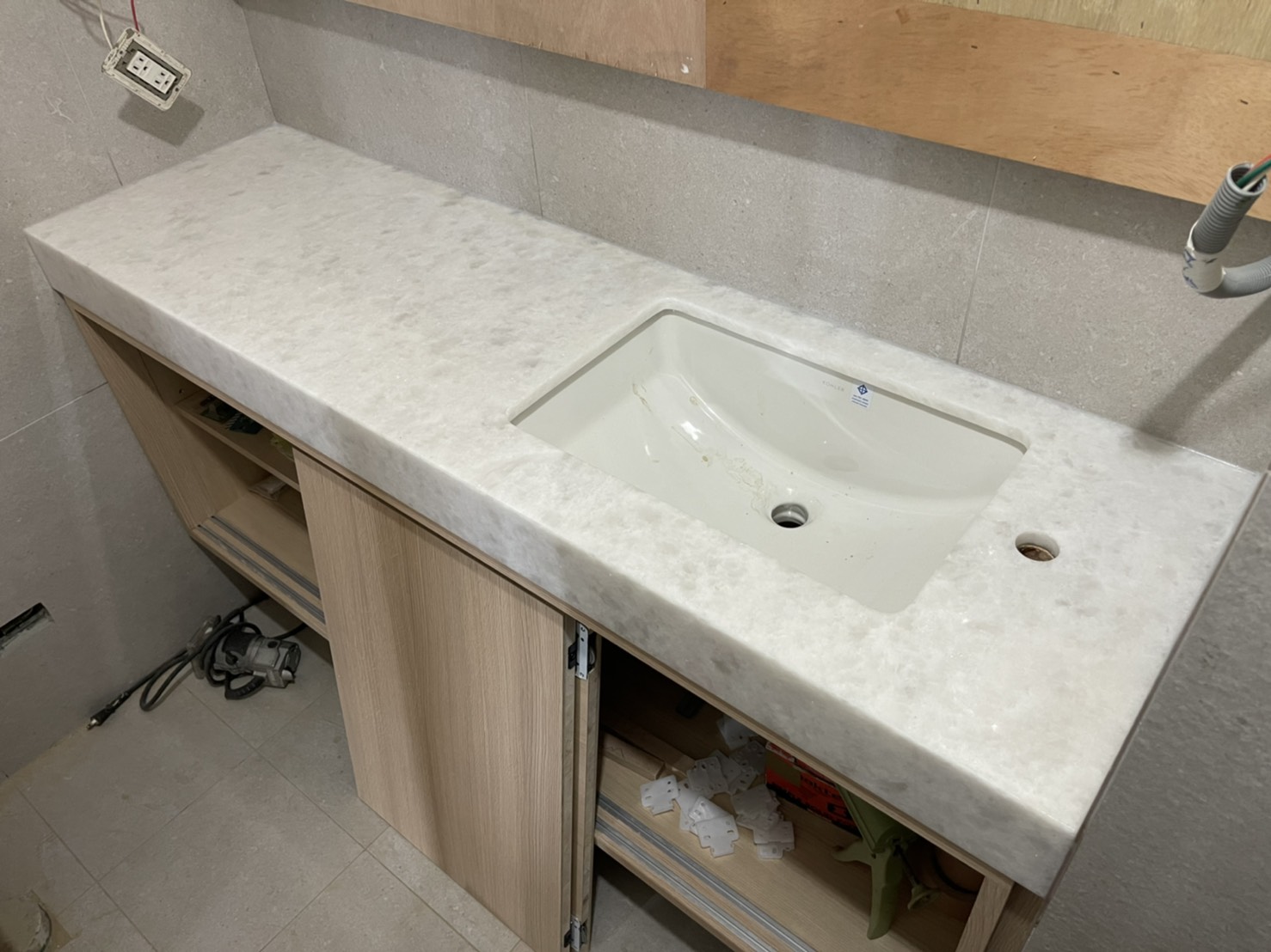 Diamond大結晶-洗手台