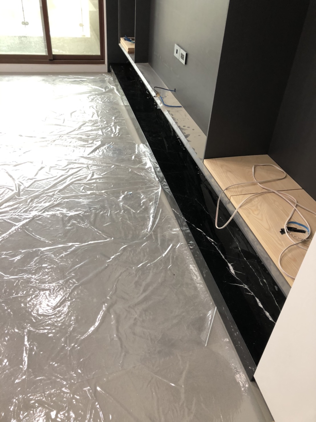 黑雲石-電視台面