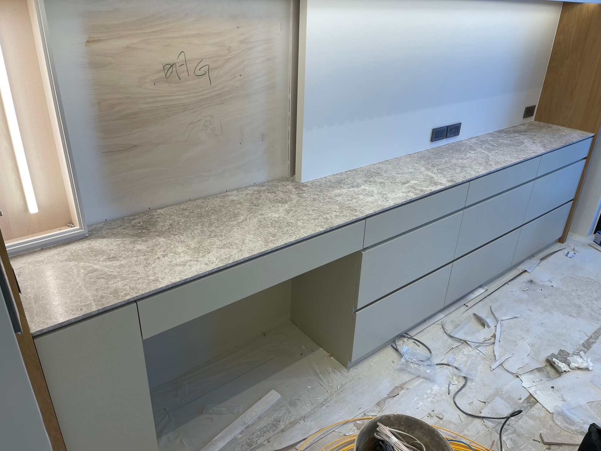 安格拉珍珠仿古-檯面