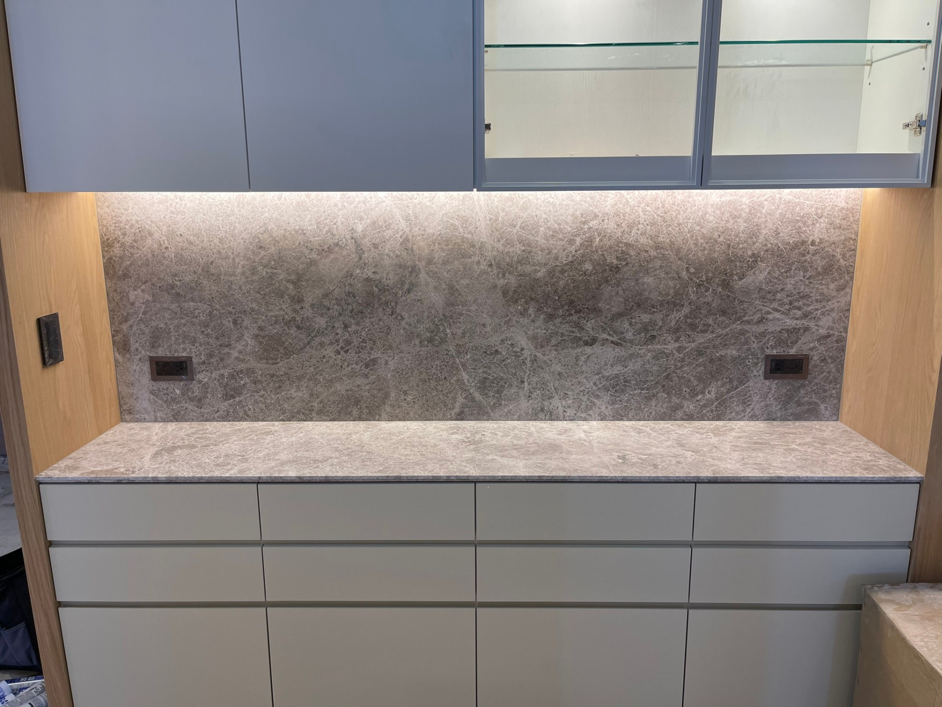 安格拉珍珠仿古-檯面