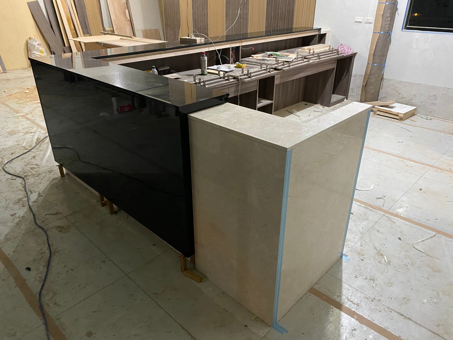 印度黑+日光玫瑰-櫃台