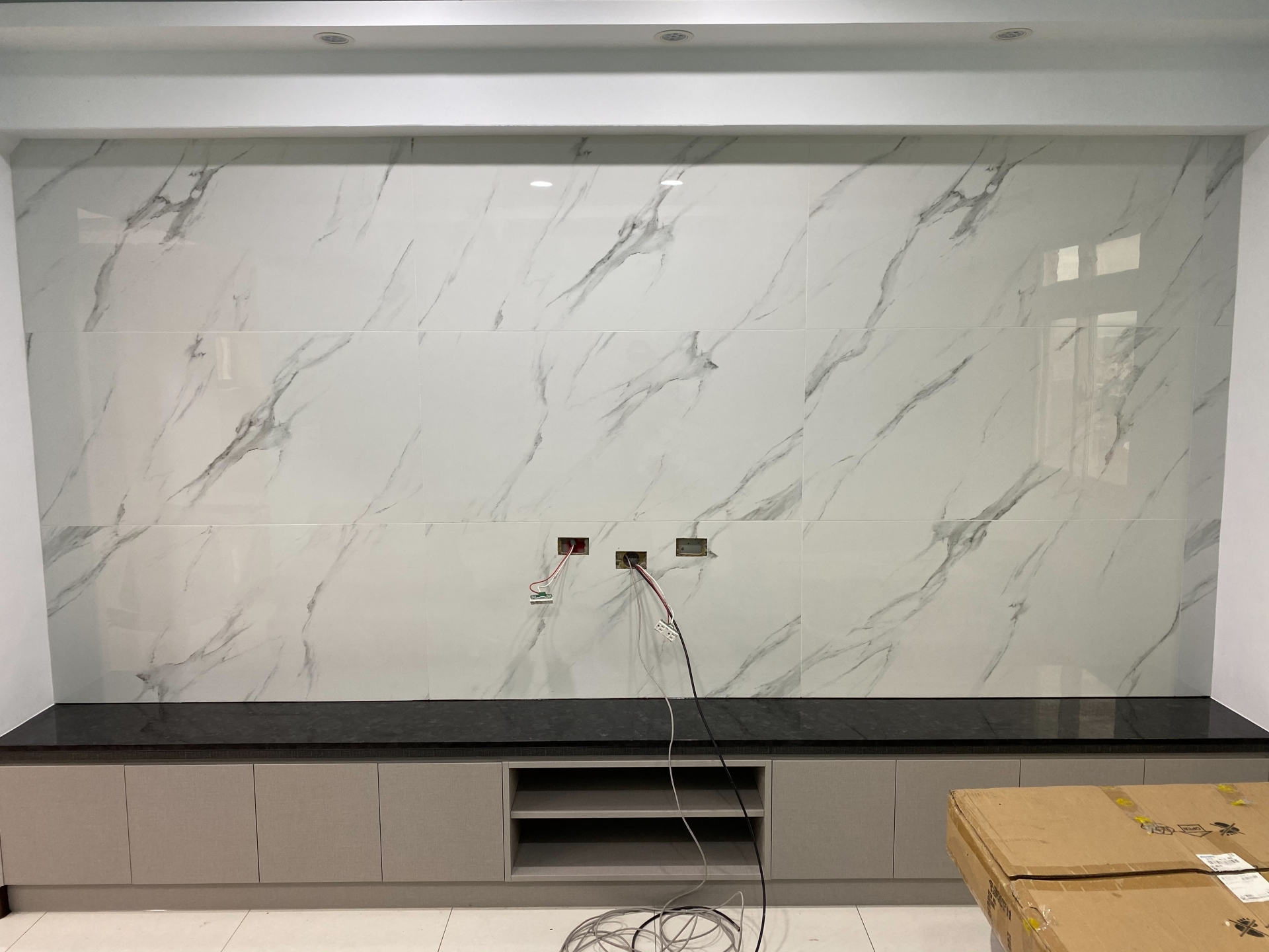 咖啡絨-電視檯面