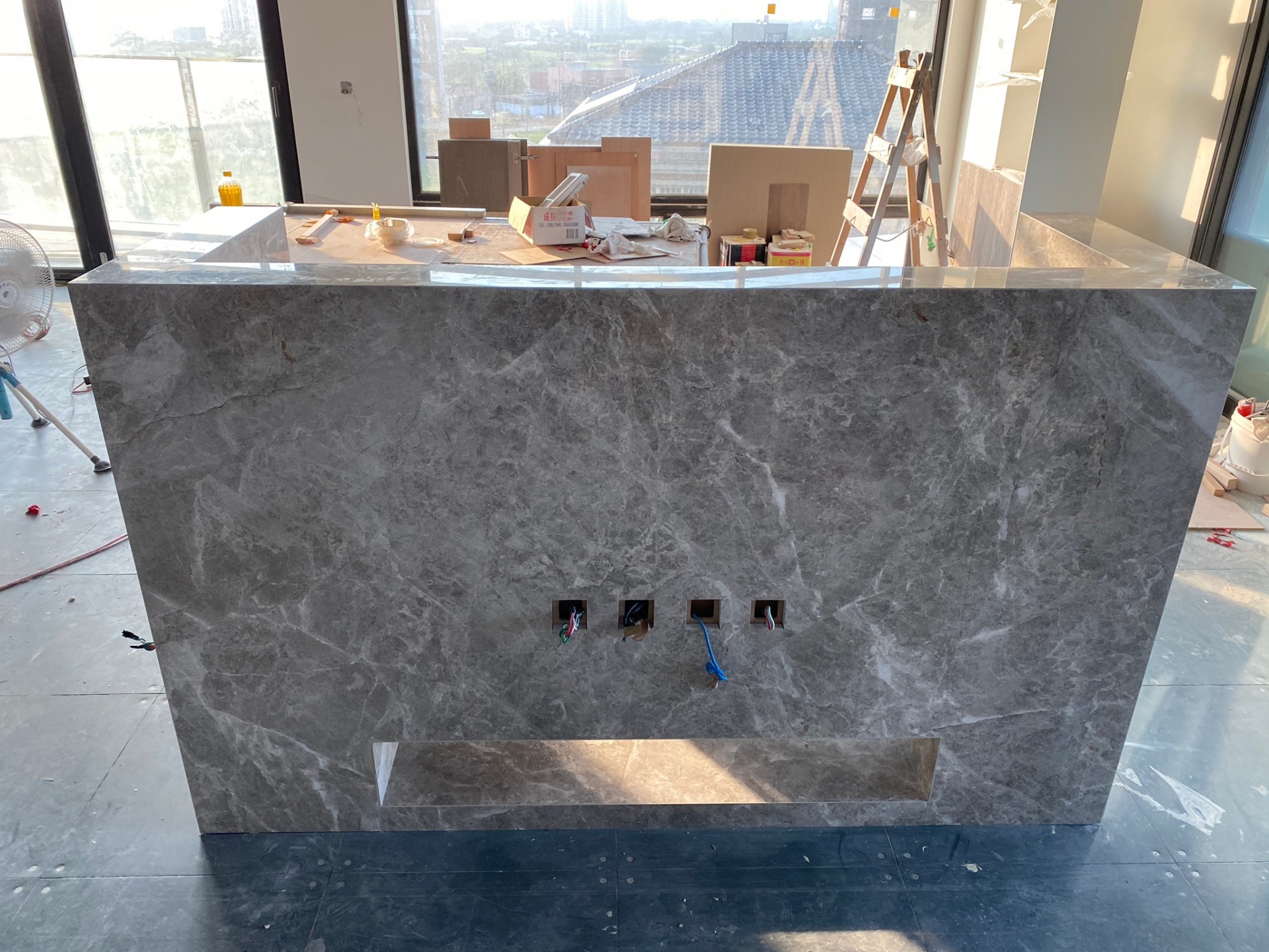 安格拉珍珠-檯面