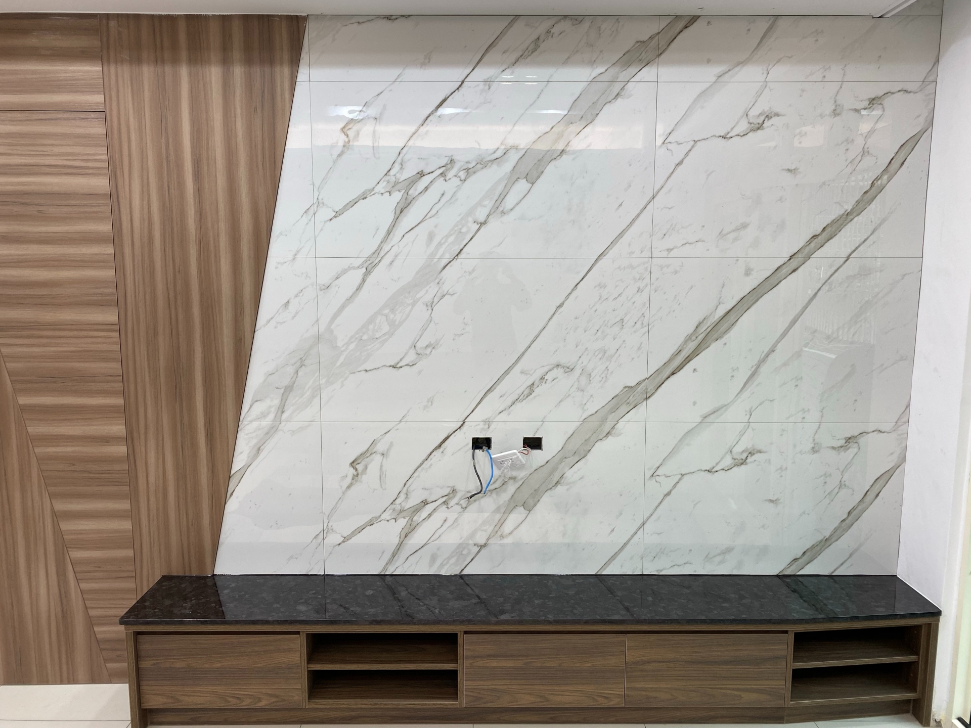 咖啡絨-電視檯面