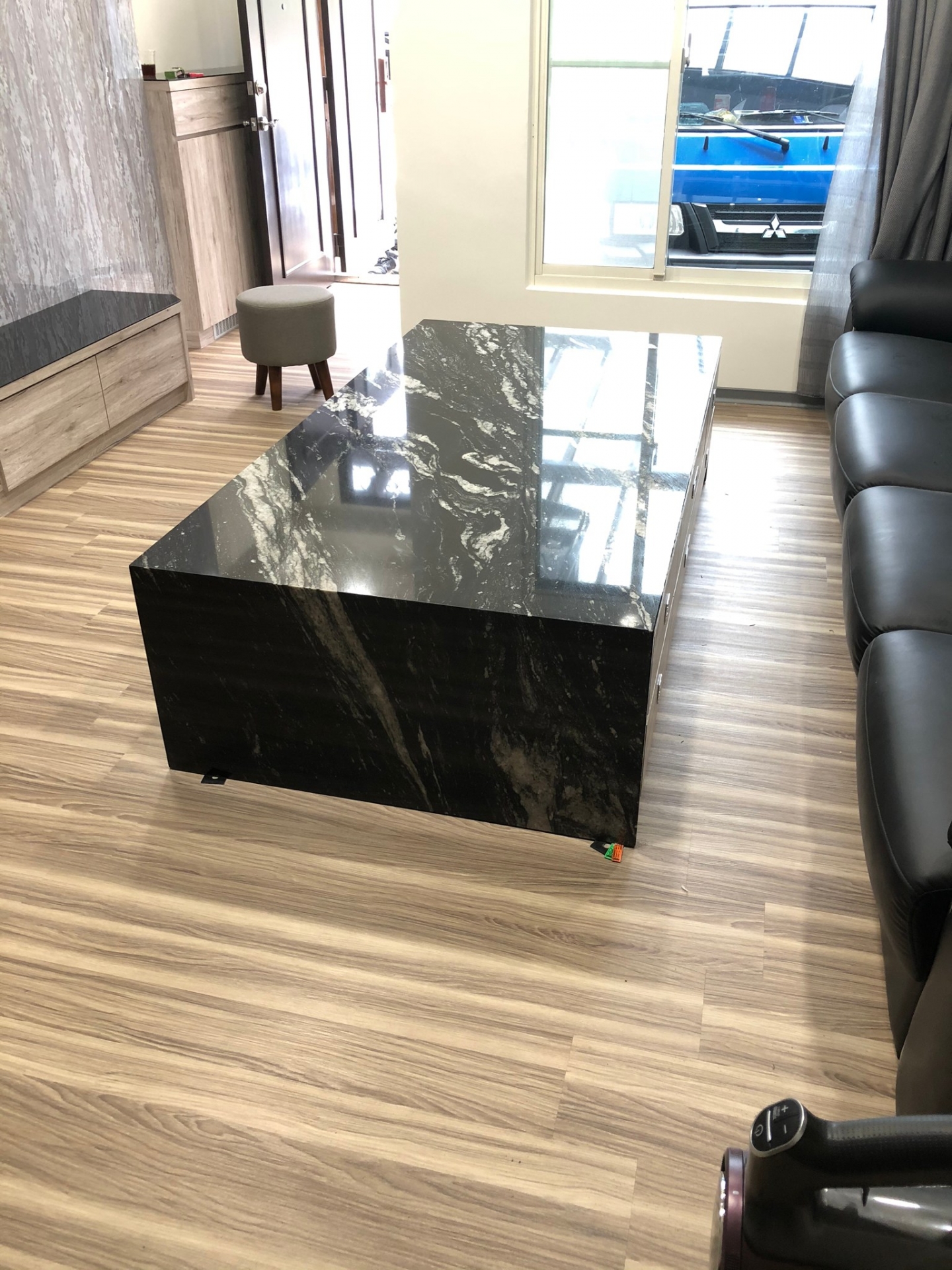 潑墨山水-客廳茶几