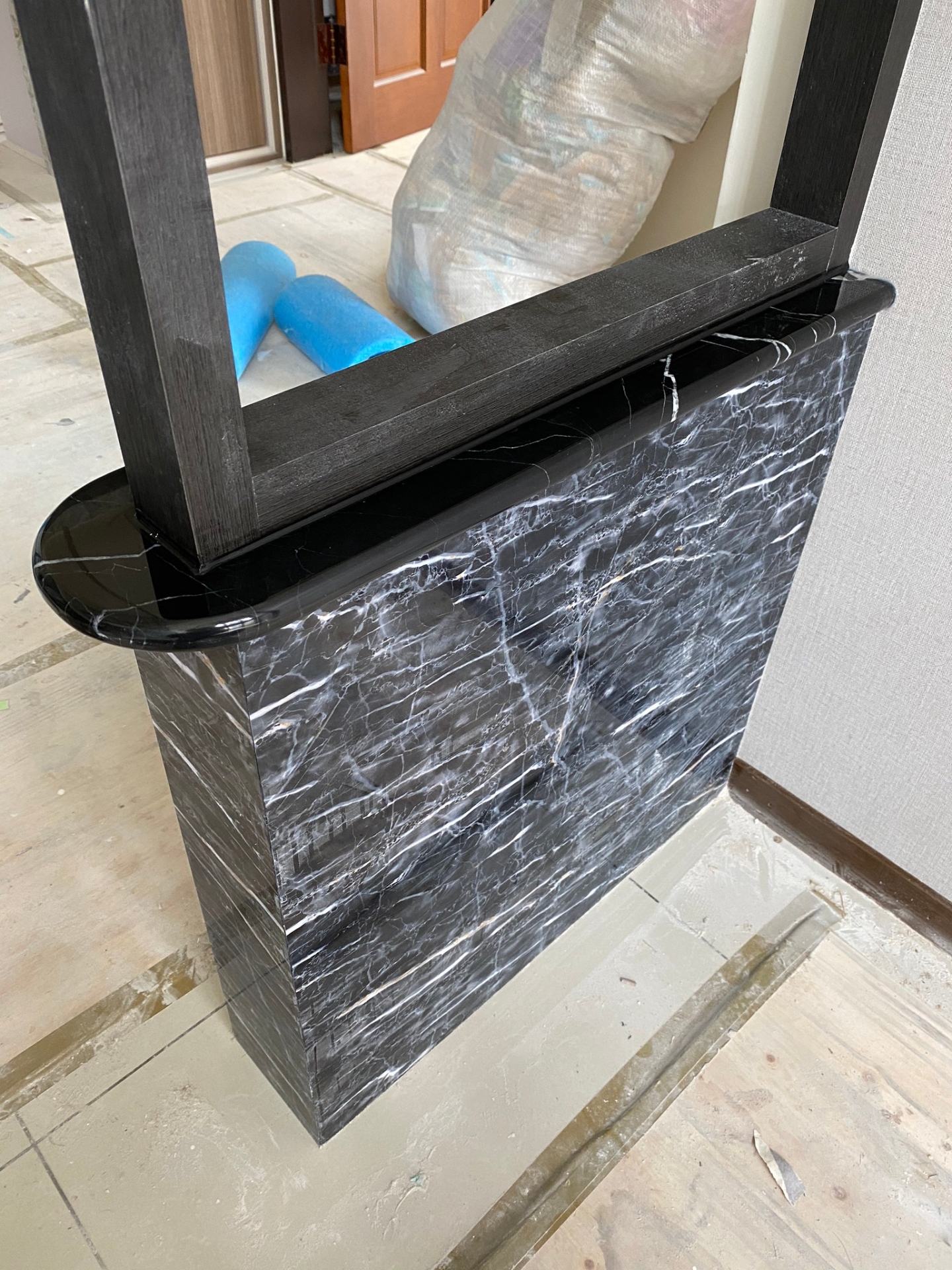 黑雲石-屏風檯面