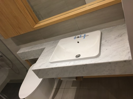 卡拉拉白-浴室洗手檯