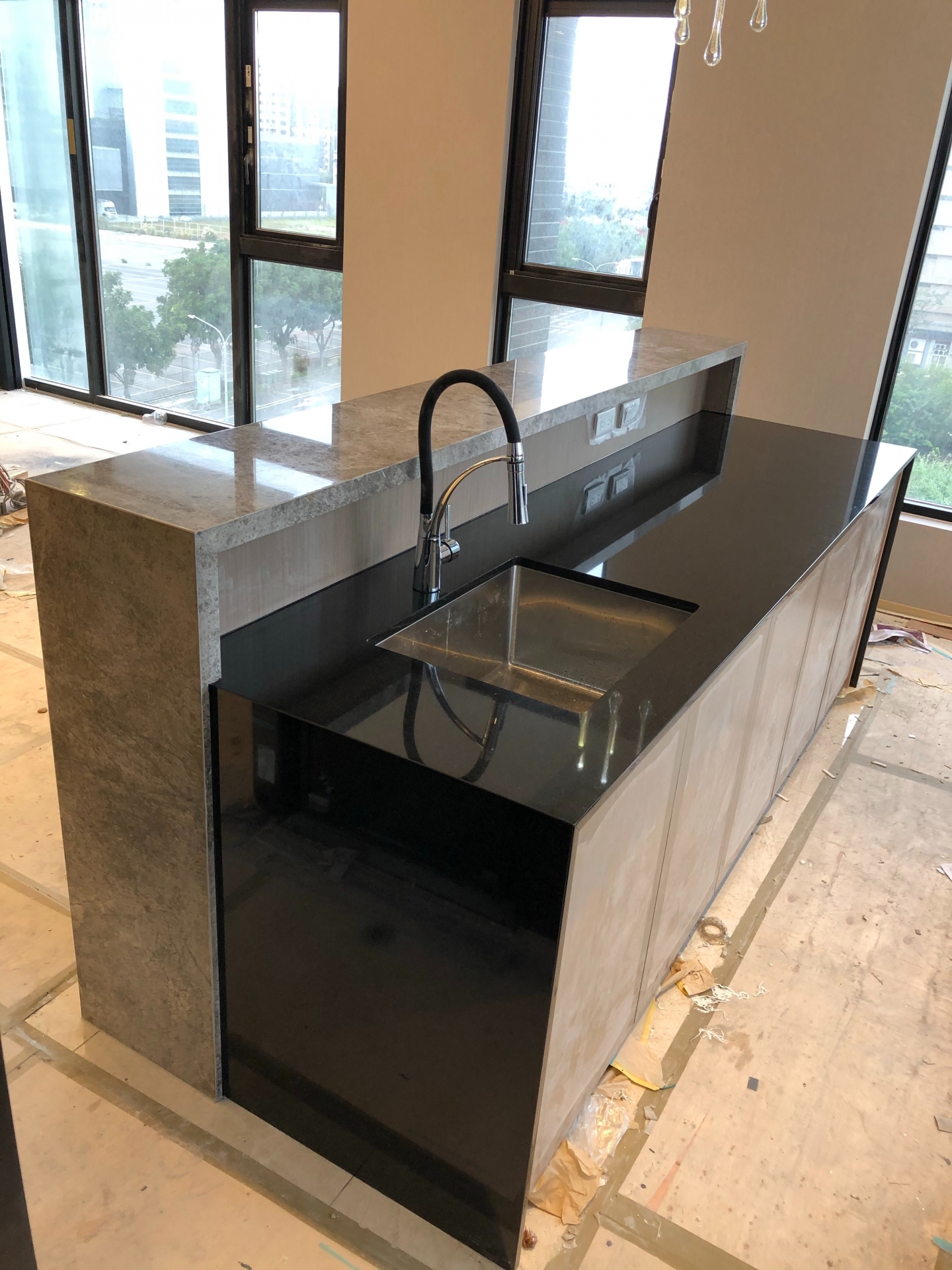 安哥拉珍珠+印度黑-吧台