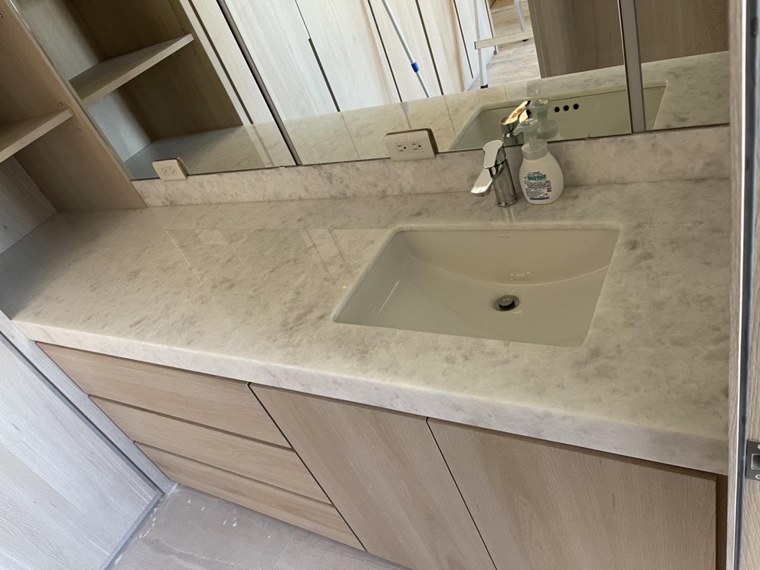 Diamond大結晶-洗手台