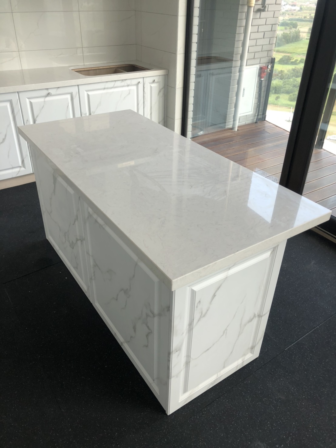 雅士白-中島檯面