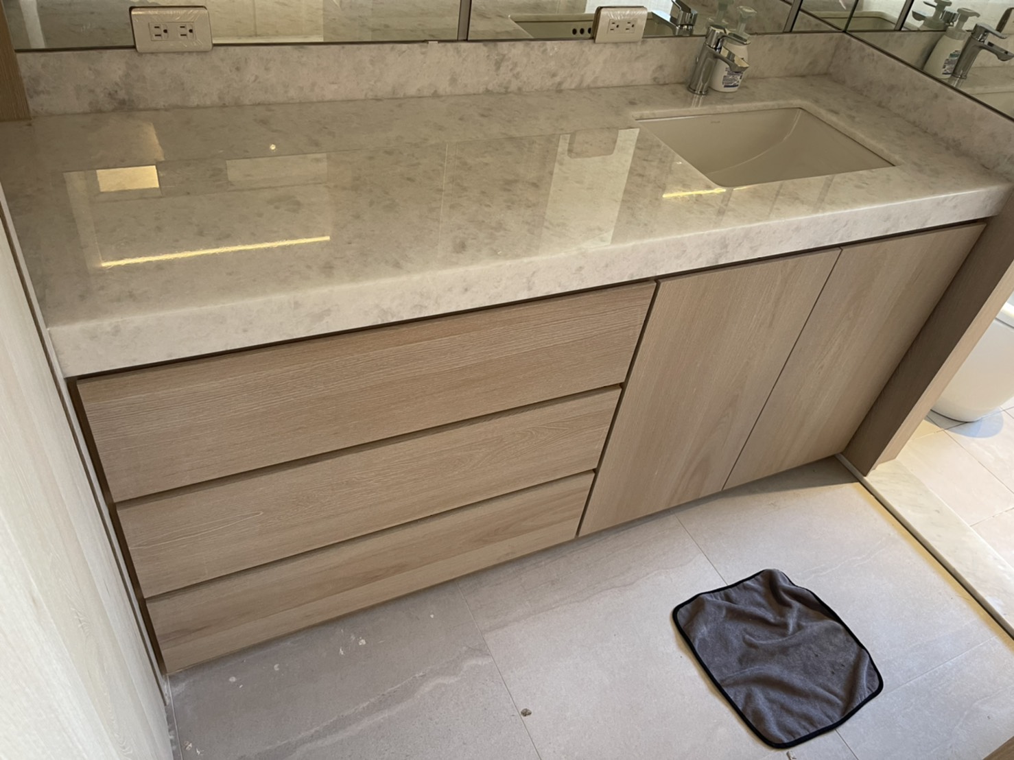 Diamond大結晶-洗手台