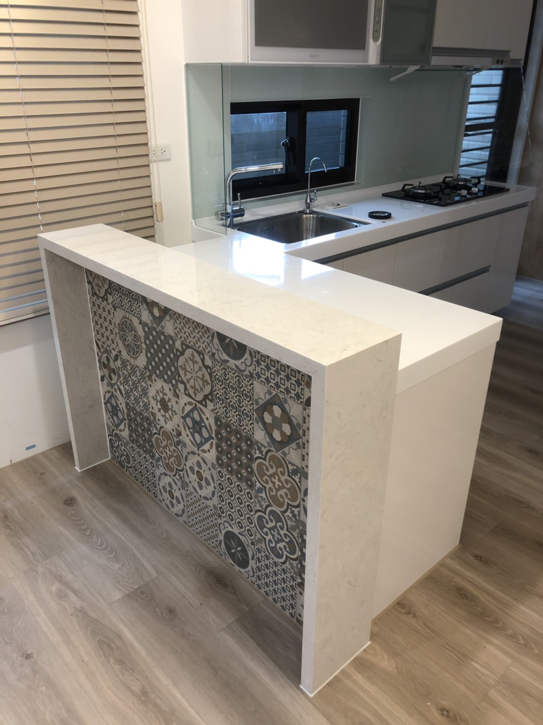 雅士白-廚房吧檯