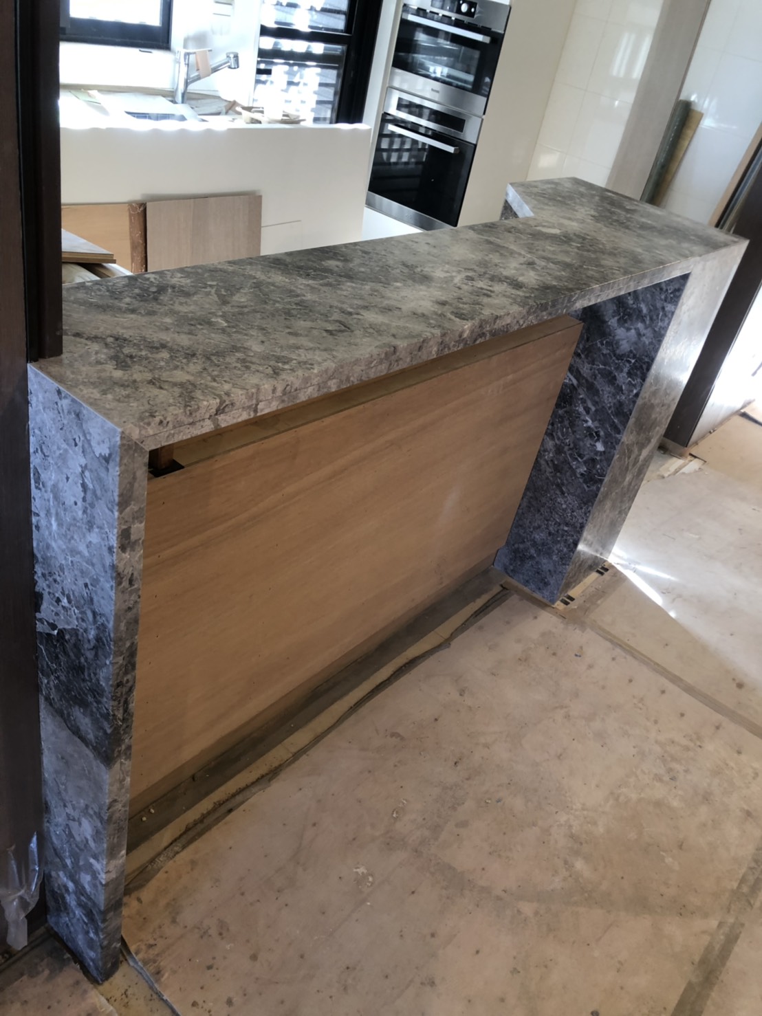 蒙馬特灰仿古面-吧檯