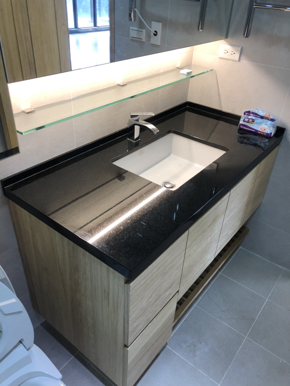 印度黑-洗手檯面