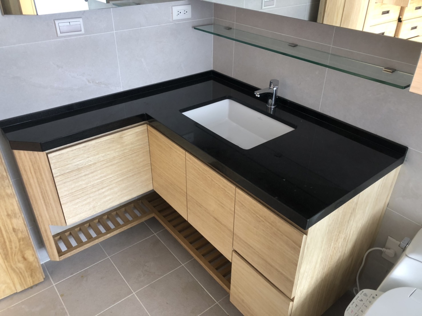 印度黑-洗手檯面