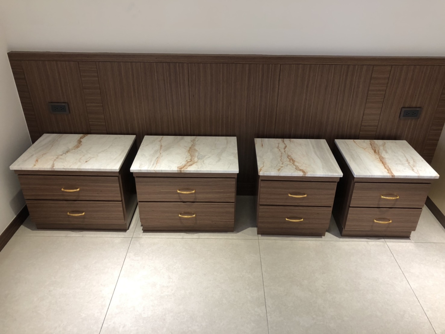 海岸風情-床頭櫃